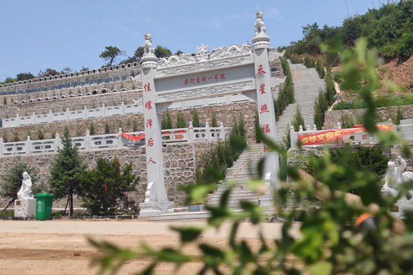 沈阳墓园改造墓碑：价格考量与情感价值的平衡